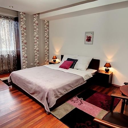 Pensiunea Studio Bacau Ngoại thất bức ảnh