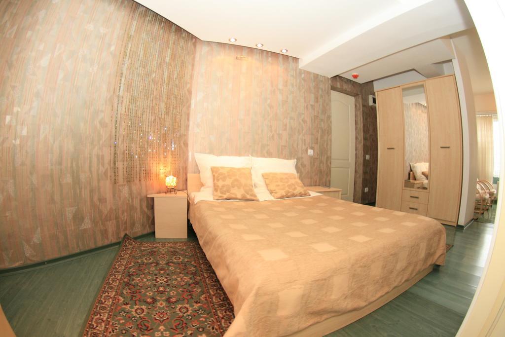 Pensiunea Studio Bacau Phòng bức ảnh