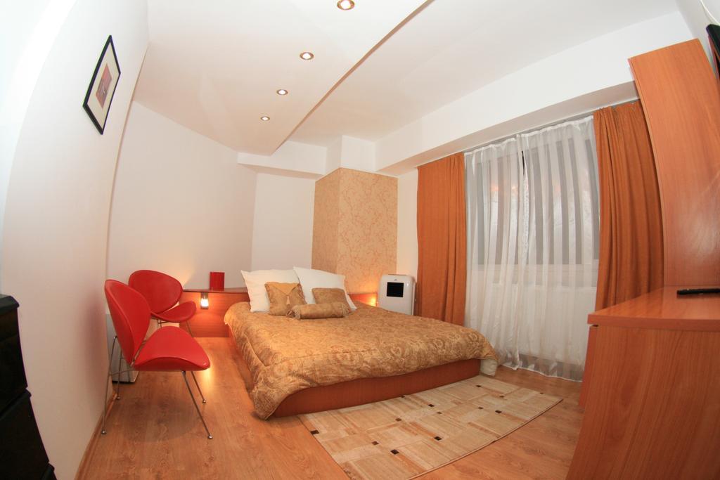 Pensiunea Studio Bacau Phòng bức ảnh